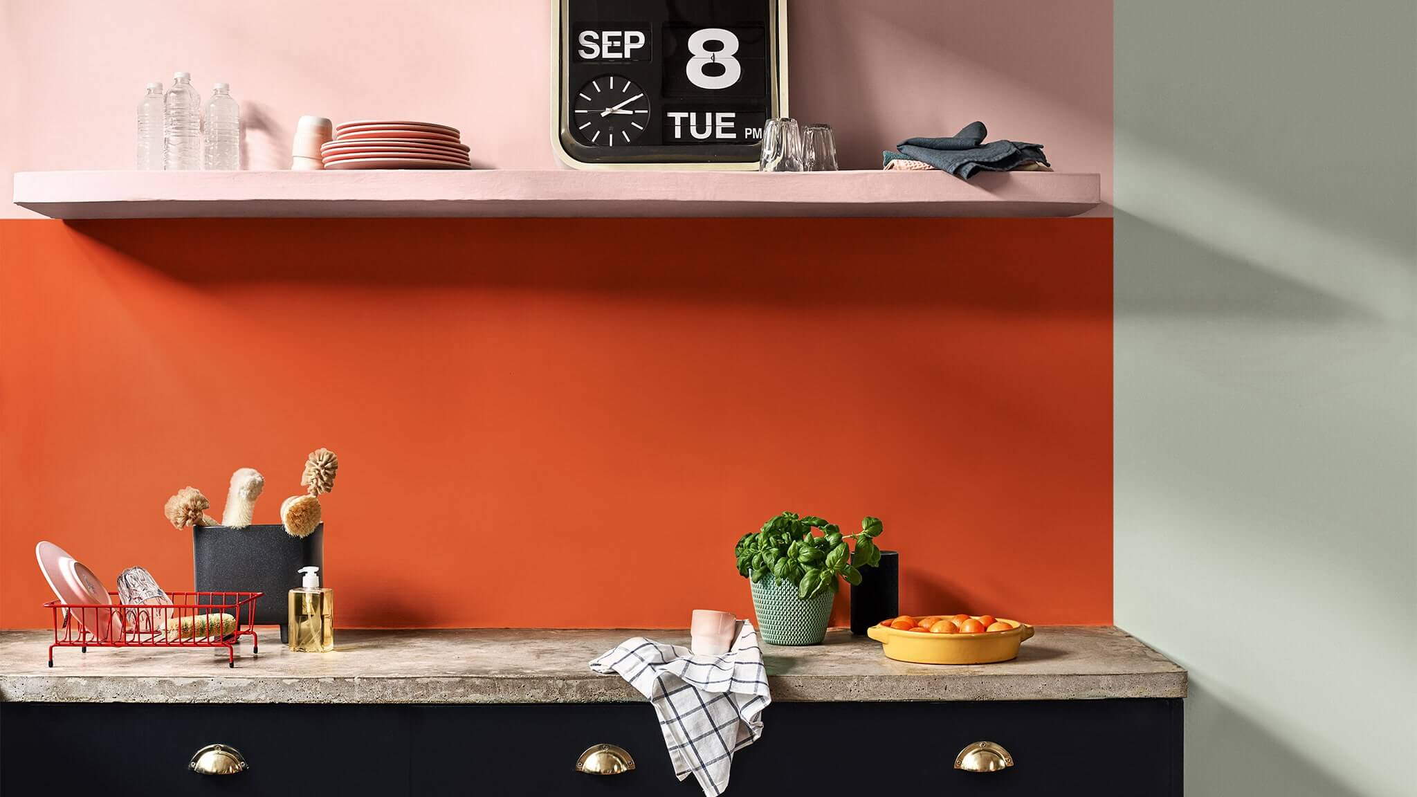 Happy kitchen in orange, pink and Tranquil Dawn CF20_Happy_Kitchen